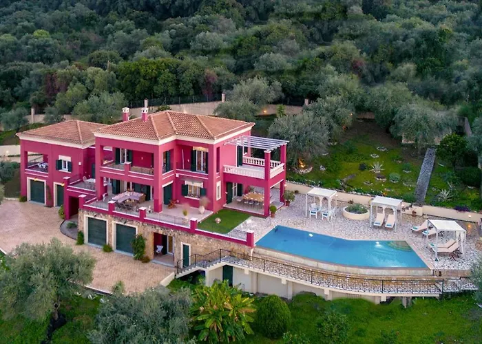 Villa Red Queen